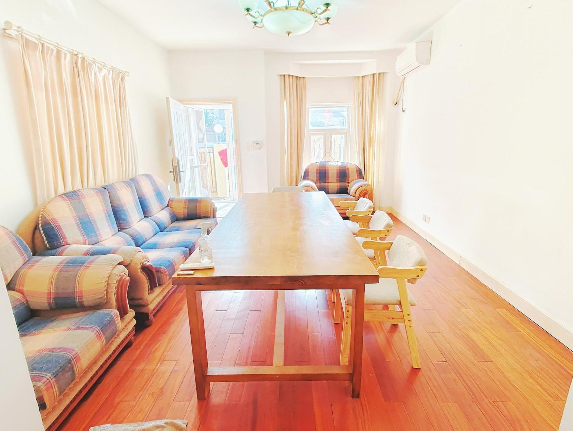Villa 3-bedroom With 4 Beds 3rooms4beds Shanghai
